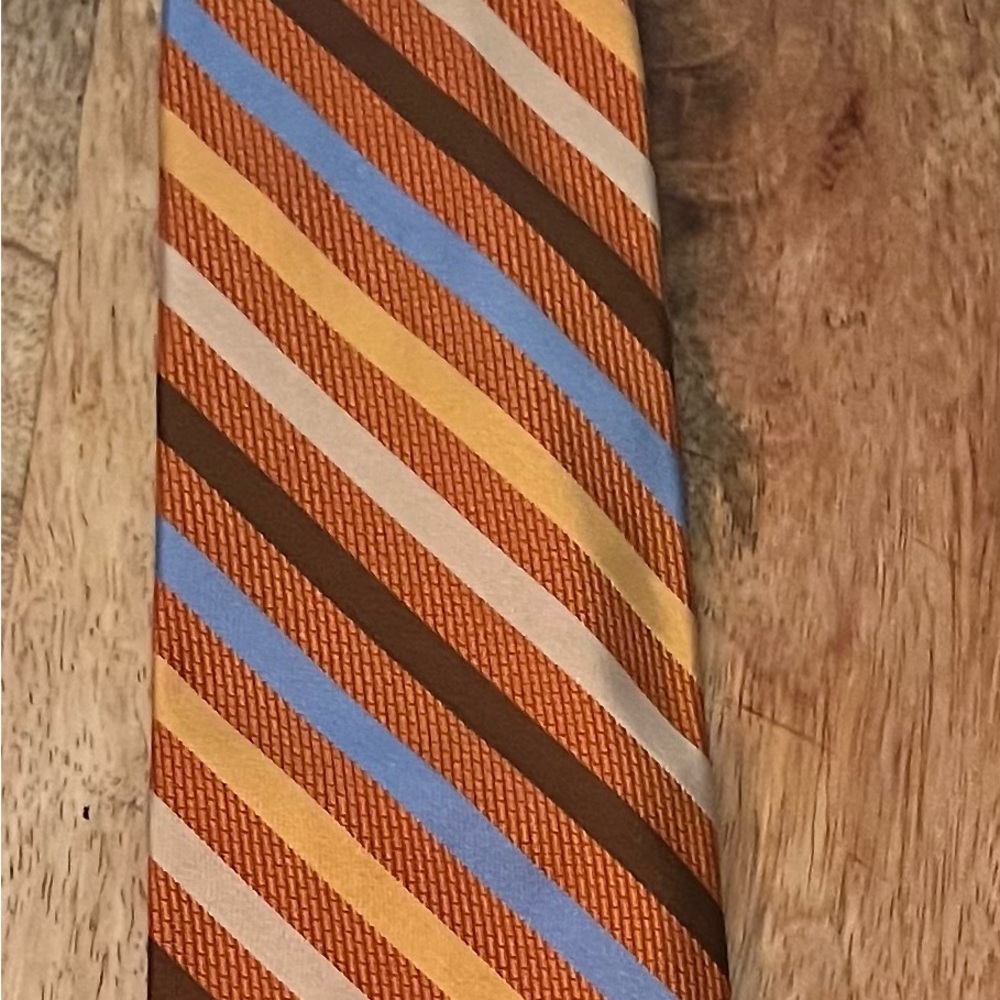JOS A. BANK MEN’S ORANGE, BROWN, BLUE, & CREME 100% SILK NECKTIE/PRE-OWNED/BOUND